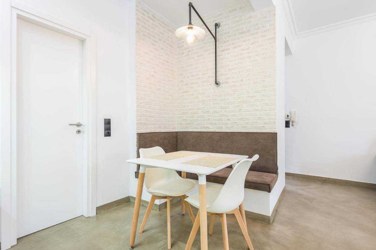 Stylish 1Br Apartment In The Heart Of Koukaki เอเธนส์ ภายนอก รูปภาพ